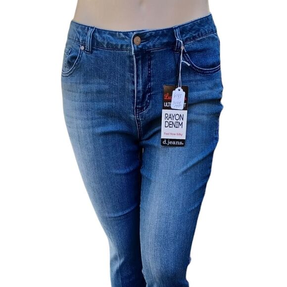 614330...d.Jeans High Waist Crop flare Jeans Size 16P, W33"  24"Inseam  11"Rise - Picture 1 of 6